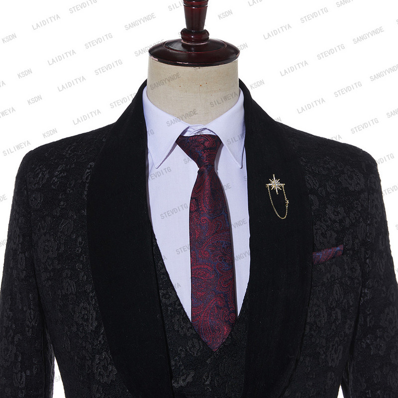 2023 új divat férfi alkalmi üzleti öltöny fekete virágmintás bársony hajtóka 2 részes készlet férfi blézer nadrág Terno Masculino