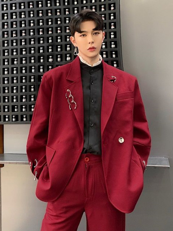IEFB őszi tél személyre szabott dizájn vasgyűrű dekoráció borvörös öltöny 2023 új koreai divat egyszínű férfi luxus 9A5225