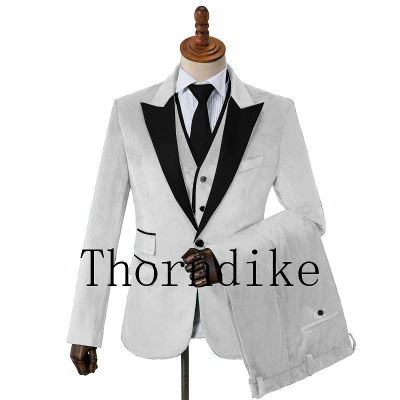 Egygombos karcsúsított férfi öltönyök világoslila bársony báli színpadi esküvői szmokingok 2021 őszi 3 részes férfi öltöny kabát mellény nadrág