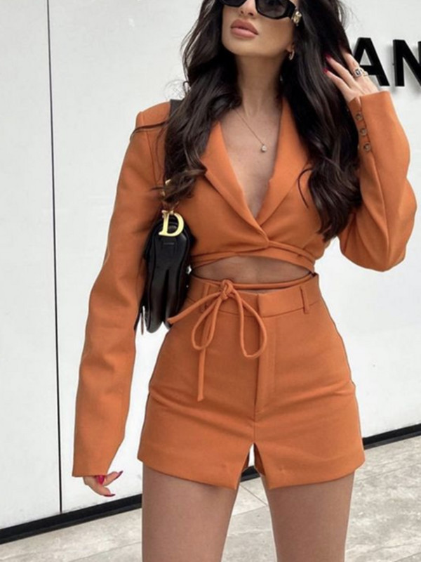 Női szexi narancssárga vágott blézeröltöny, 2022 tavaszi divat, női fűzős, üreges blézer szett Női elegáns rövidnadrág szoknya öltöny