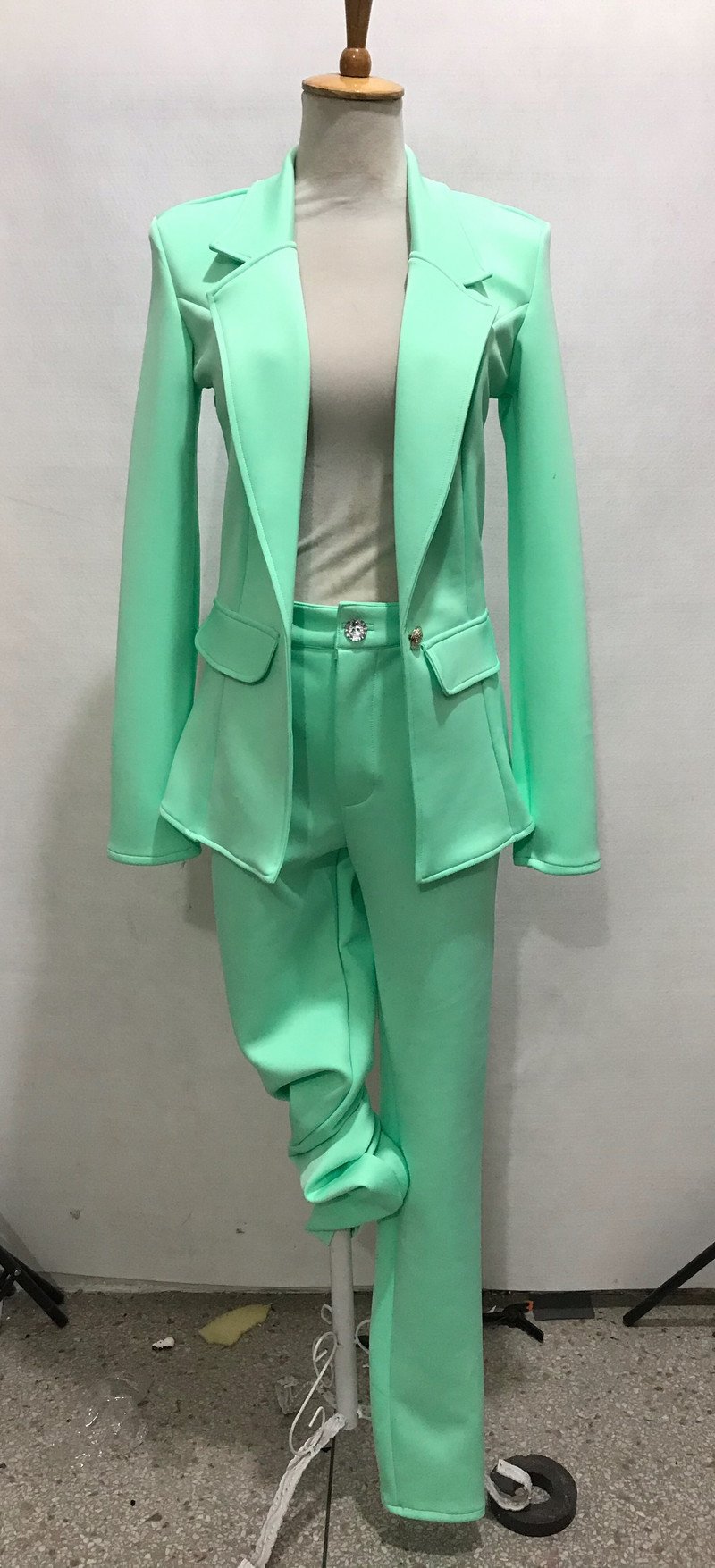 Női egyszínű alkalmi nadrág öltöny üzleti szett narancs lila blézer nadrág 2 részes ruhák énekes jazz modern tánc jelmez