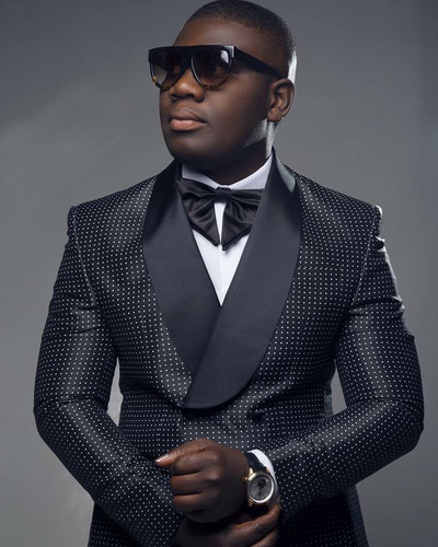 2022 Groomsmen Smoke esküvői öltönyök szmoking báli báli forró rózsaszín stílusok, egyedileg készített legjobb férfi öltönyök vőlegény szmokingok (kabát+nadrág+nyakkendő)