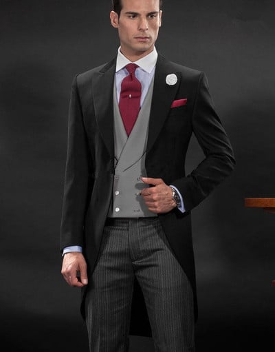 Uus Itaalia frakidisain meeste ülikonnad pulmaõhtuks (jakk+püksid+vest) Elegantne Terno meeste ülikonnakomplekt peigmeeste smokid