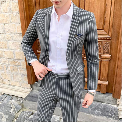 Őszi új férfi karcsú brit esküvői ruha függőleges csíkos ruha blézer / férfi háromrészes öltöny kabát mellény nadrág nadrág mellény