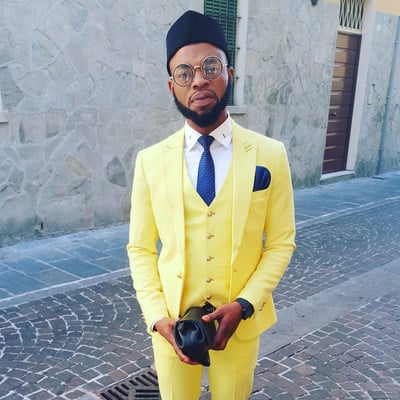 2022-es újdonság, fehér olasz esküvői férfi öltönyök vőlegényi szmokingok, 3 darabos (kabát+nadrág+mellény) vőlegényöltönyök a legjobb férfi báli viselet