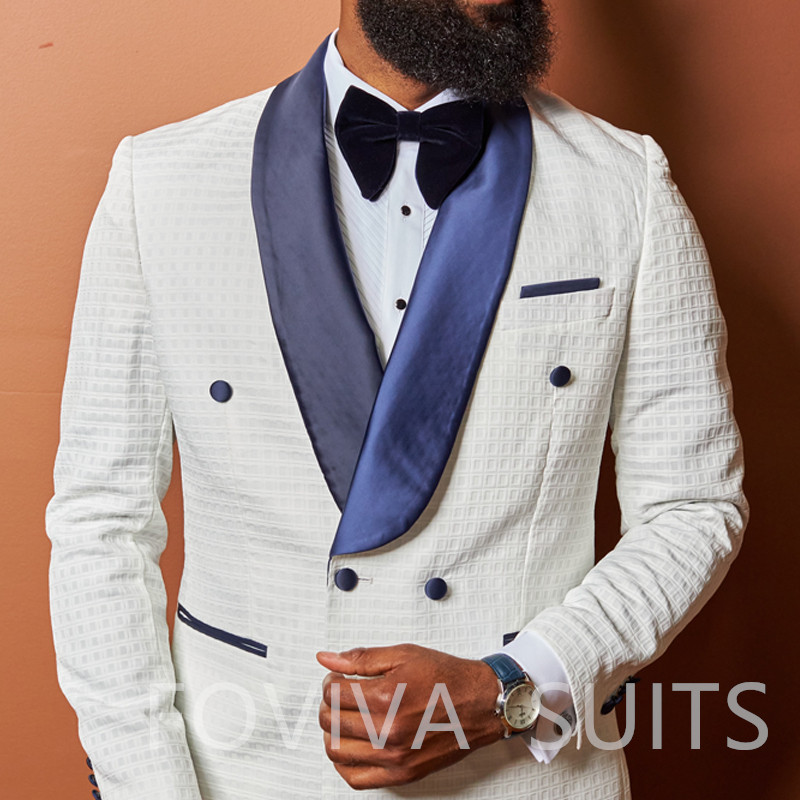 Kétsoros, kockás formális esküvői szmoking vőlegénynek, 2 részes kendő, karcsú hajtóka, legjobb férfi öltönyök, nadrágos férfi dzseki