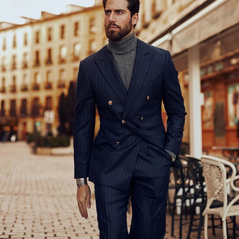 Sötétkék csíkos férfi sutis dupla mellű, vékony szabású, hivatalos irodai viselet, 2 részes szett, esküvői vőfély szmoking