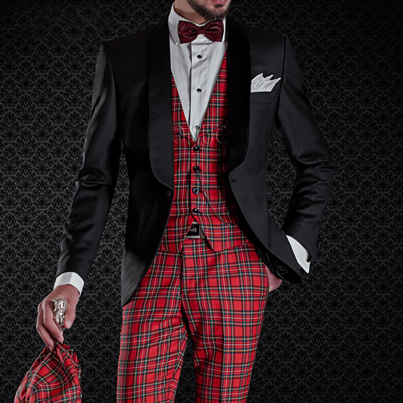 Skót kockás esküvői szmoking 3 részes karcsúsított fekete férfi öltöny kendő hajtókával Egyedi férfi divat ruhák Vőlegénykabát