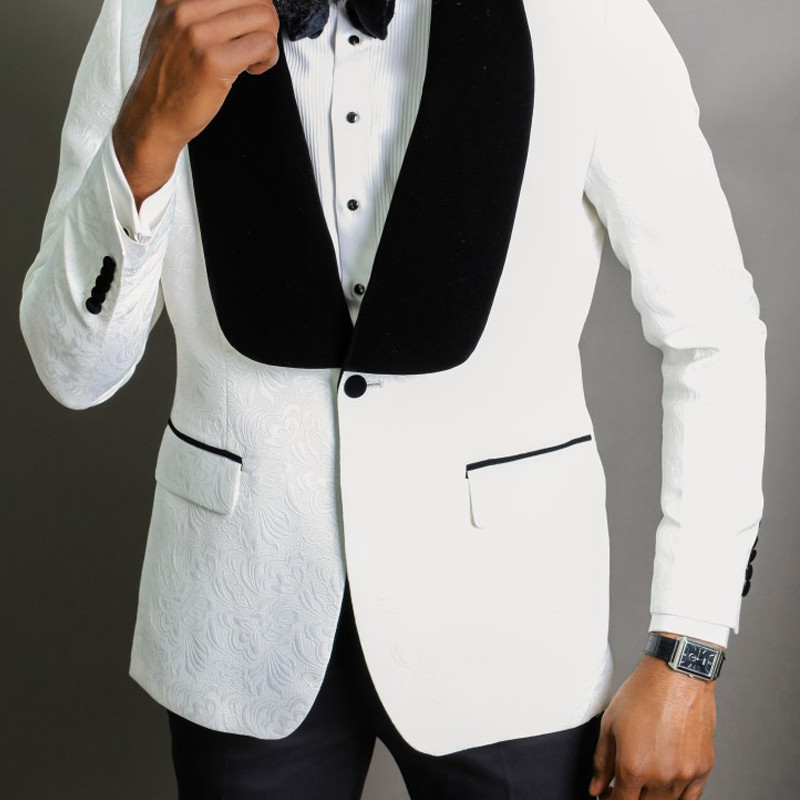 Fehér jacquard virágos esküvői szmoking vőlegénynek Fekete bársony hajtóka 2 részes Slim Fit férfi öltönyök egyedi divatos ruhák kabát