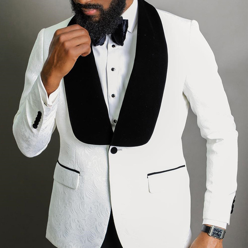 Fehér jacquard virágos esküvői szmoking vőlegénynek Fekete bársony hajtóka 2 részes Slim Fit férfi öltönyök egyedi divatos ruhák kabát