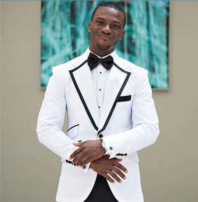 Tuxedo alb de mire pentru nunta africană Costume slim pentru bărbați formale cu rever crestat pentru fumători Blazer de bal pentru bărbați 2 piese (jachetă+pantaloni)