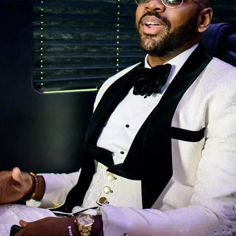 Tuxedo de mire cu model floral pentru cina de nunta Costume slim pentru barbati cu rever de catifea neagra 3 piese Costum de moda africana 2022