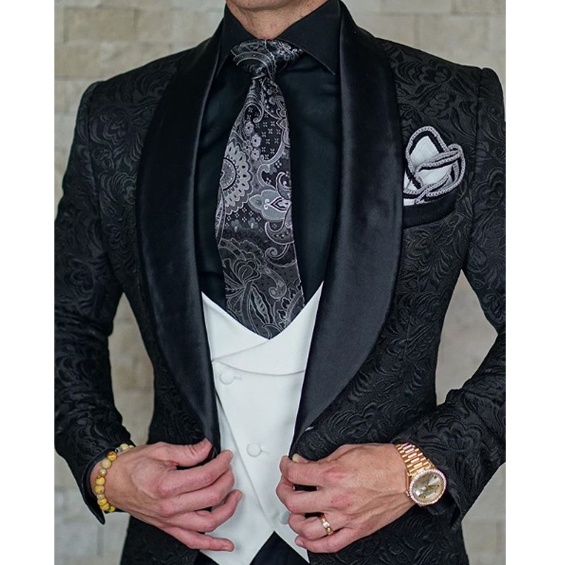 Gėlėti vyriški vestuviniai kostiumai, 2021 m. Itališko dizaino mados pagal užsakymą pagaminti juoda rūkomoji smokingo striukė, 3 dalių jaunikio drabužiai