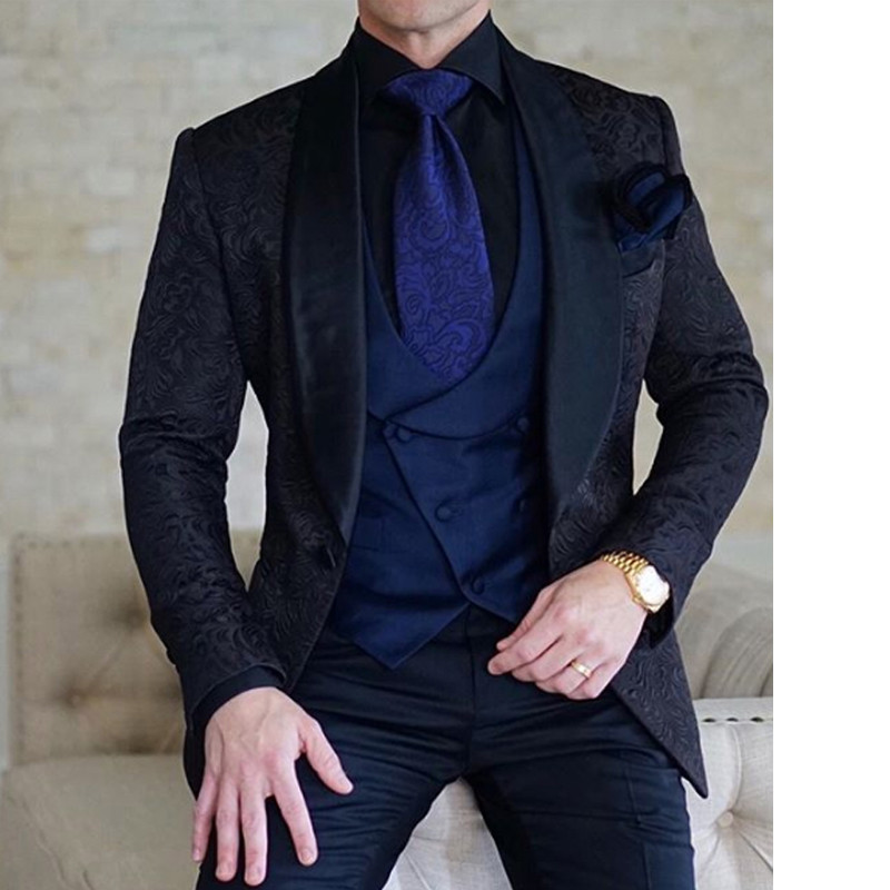 Gėlėti vyriški vestuviniai kostiumai, 2021 m. Itališko dizaino mados pagal užsakymą pagaminti juoda rūkomoji smokingo striukė, 3 dalių jaunikio drabužiai