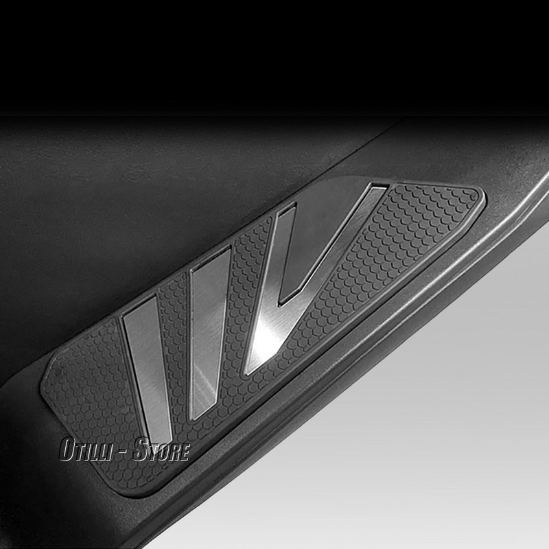 Nou AK550 2022 2023 Plăci de podea pentru motociclete Suporturi pentru picioare Pedală Suport pentru picioare față și spate Trepte pentru KYMCO AK 550 ak550 ak 550