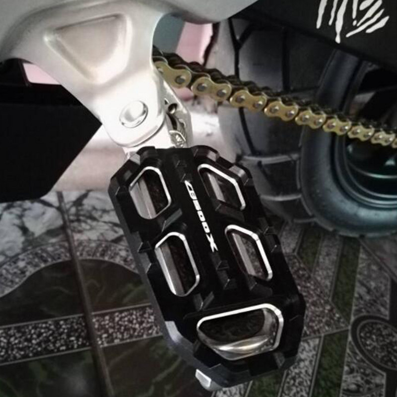 Se potrivesc pentru Honda CB500X cb500 x CB500 X 2015-2020 2016 2017 2018 2019 Sujere pentru picioare din aluminiu CNC de înaltă calitate.