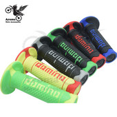 Farebné univerzálne 22MM rukoväte na riadidlá motocykla, gumené rukoväte na pretekárske motocross, príslušenstvo pre Honda, Suzuki, Yamaha, KTM, Domino, Dirtbike, rukoväte na pitbike, diely na pitbike, rukoväte na riadidlá motocykla