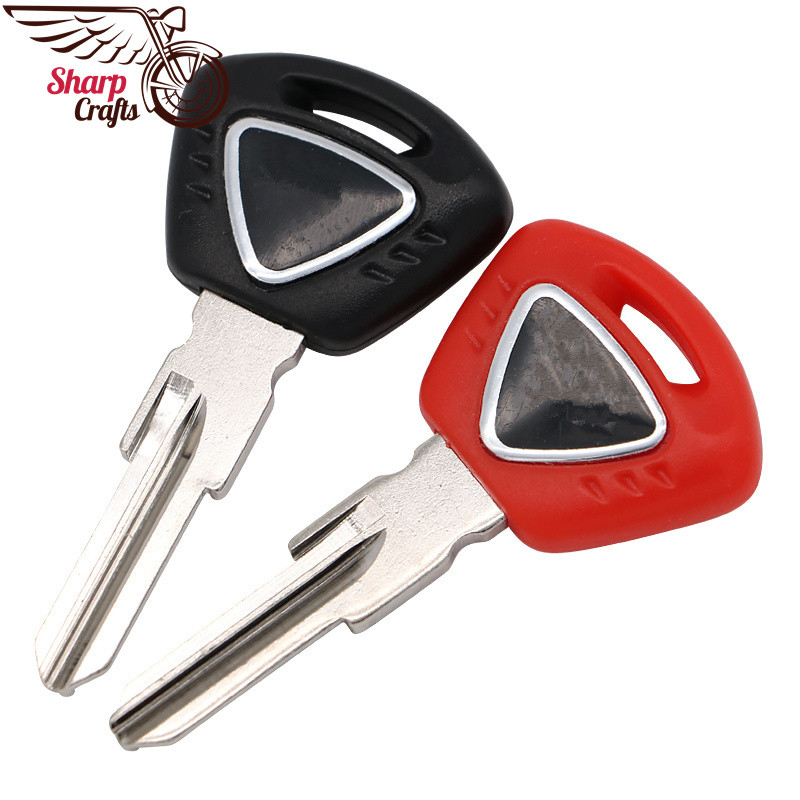 Motocyklové príslušenstvo Ľavý a pravý slot pre embryonálny kľúč, nezostrihaná čepeľ pre TRIUMPH 600 675 1050 T100 T120 T800 T900 T955 čierna a červená