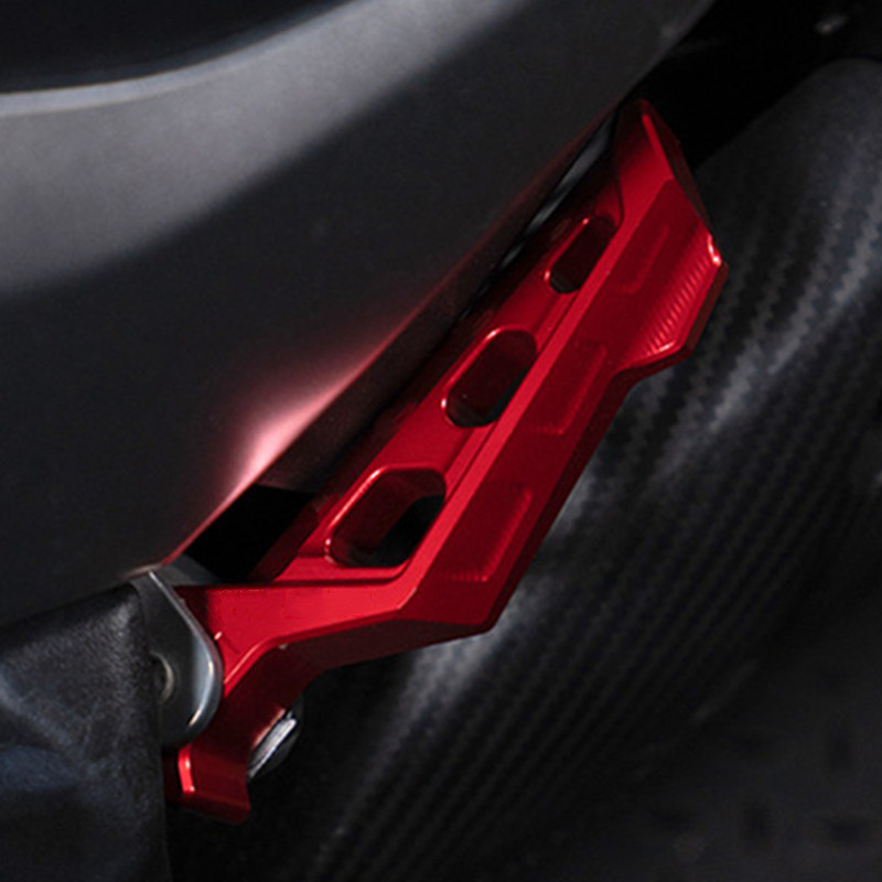 Diely zadného pedálu motocykla, protišmykový otočný pedál pre Yamaha AEROX155, NVX155, XMAX300, TMAX 530, 2 ks