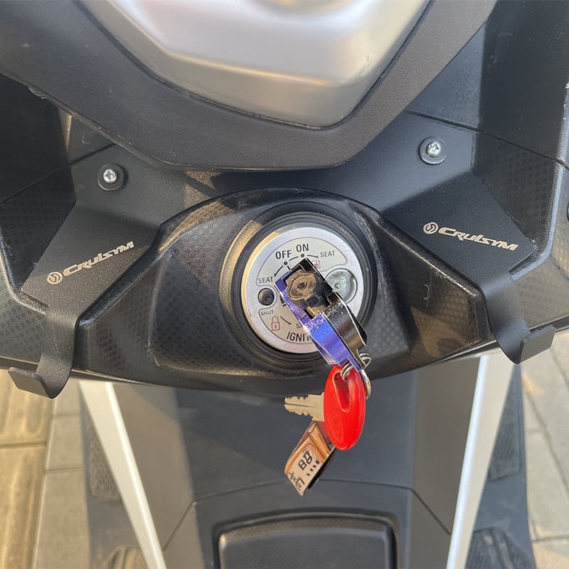 Motorkerékpár tartozékok Tárolókeret SYM CRUISYM 300 Modified Rack Hook dekoratív tároló kampóhoz