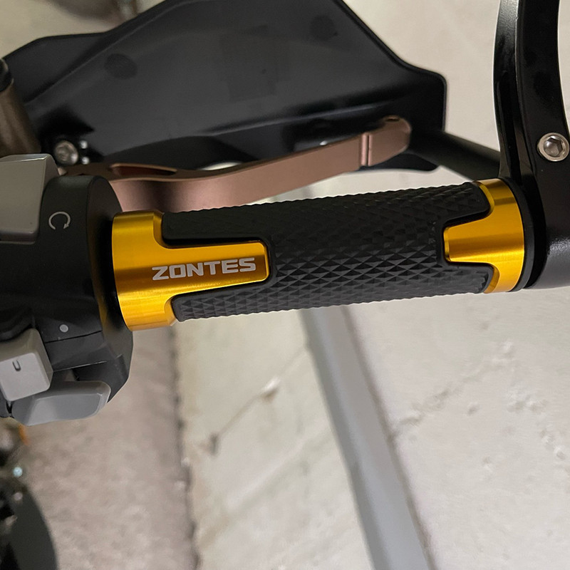 Zontes G1 125 ZT125 G1 ZT125U ZT 125 U ZX 310X/310T 310R 2018-2021 motorkerékpár-tartozékokhoz 7/8" 22mm-es gumi kormányrúd