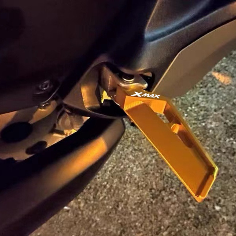 Pre motocykle YAMAHA XMAX 125 250 300 400, príslušenstvo, opierka nôh pre spolujazdca vzadu, kolíky na opierku nôh pre zadné pedále, protišmykové pedále.