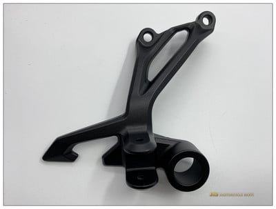 Platí pre Kawasaki Z900 2010 2011 2012 2013 2014 2015 2016 2017 2018 2019 2020 2021, podpera pedálu, zadný pedál, fi