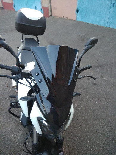 Čelné sklo motocykla s nastaviteľným držiakom pre Kawasaki Z250 Z300 Z650 Z750 Z800 Z900 KLE650 VERSYS1000 CFmoto ER6