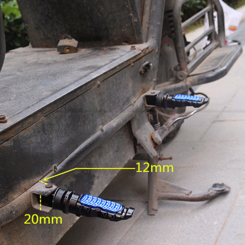 2db /készlet Univerzális alumínium motorkerékpár hátsó utas lábtartók pedálok lábtartó robogó lábtartó motor pedál módosítás