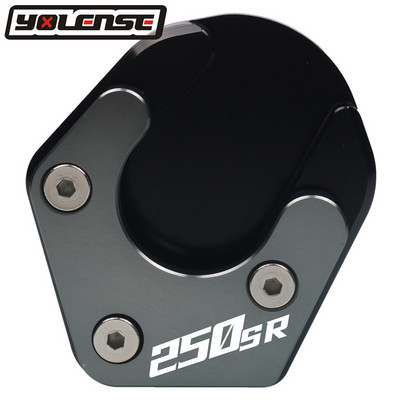 Emblémával a CFMOTO CF 250SR 300SR 250 SR 300 SR motorkerékpár támasztó lábhoz, oldalsó állvány hosszabbító lemez alátét logóval