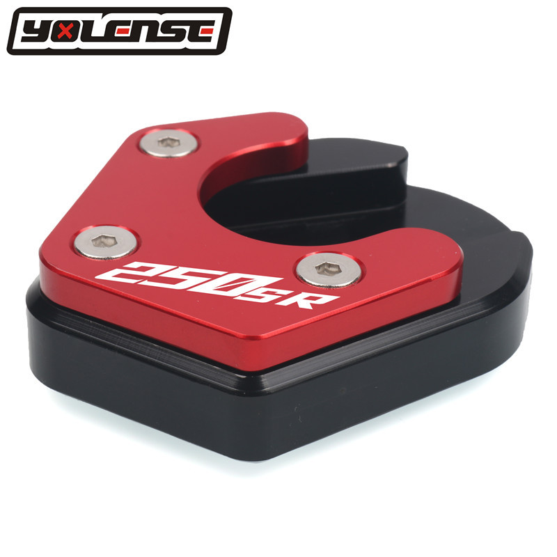 Emblémával a CFMOTO CF 250SR 300SR 250 SR 300 SR motorkerékpár támasztó lábhoz, oldalsó állvány hosszabbító lemez alátét logóval