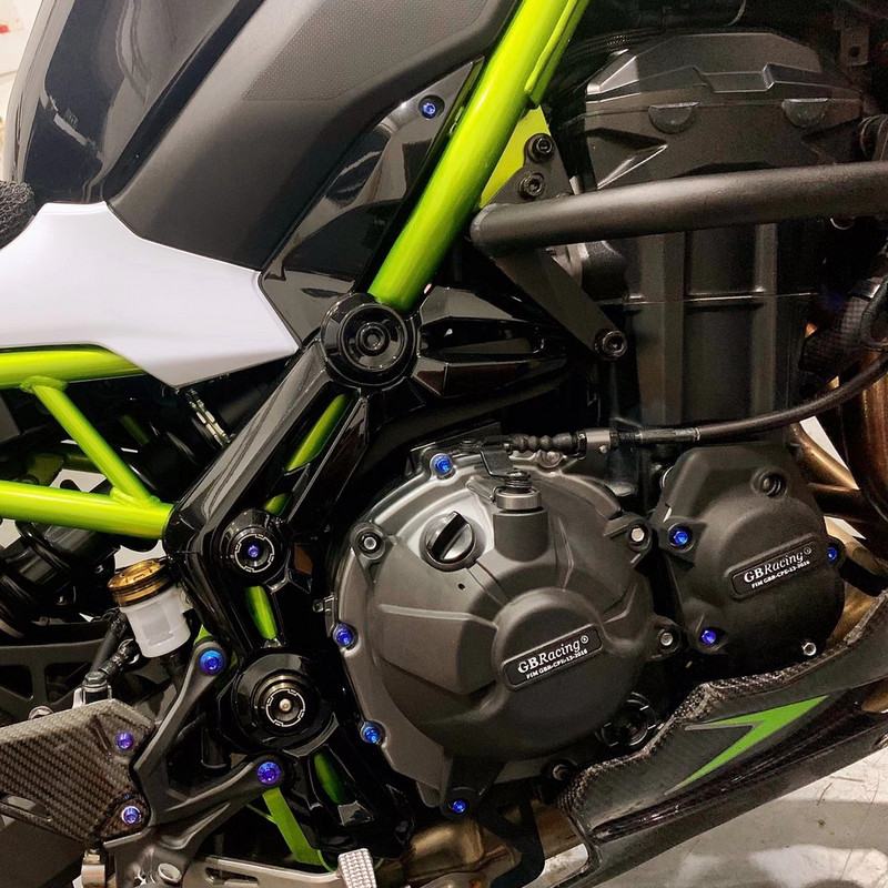 Motorkerékpárok motorburkolatának védőtokja GB Racing KAWASAKI Z900 2017-2023 、Z900SE 2022-2023