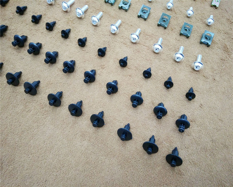 Karosszéria készlet csavarok csavarok HONDA ST 1300 2008-2012