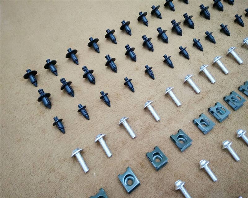 Karosszéria készlet csavarok csavarok HONDA ST 1300 2008-2012