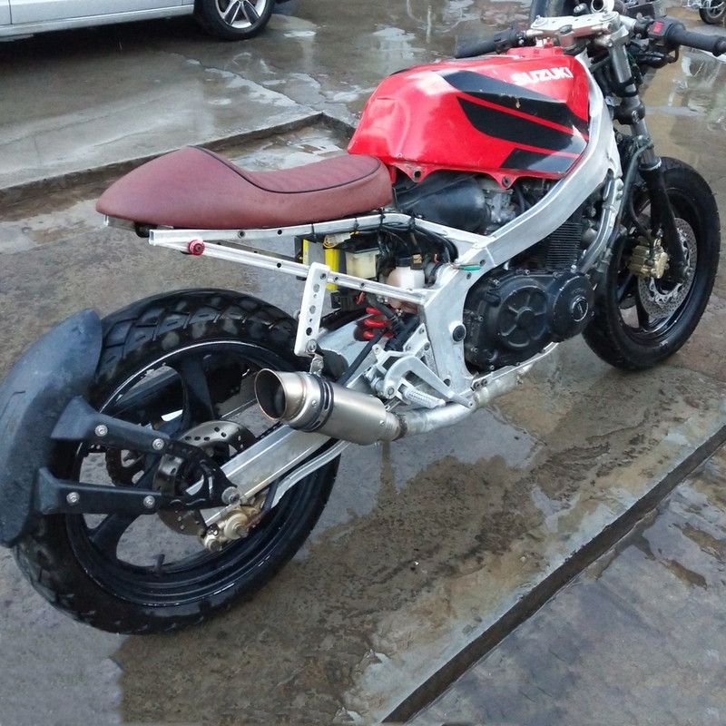 Motorkerékpár Kipufogócső Escape Board Moto Hangtompító 51mm 60mm Cafe Racer Pit Bike PCX 125 FZ6 Z 750 Z900 MT 07 G310GS TRK 502