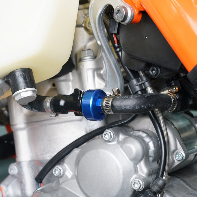 Konektor palivového filtra NiceCNC pre motocykle Husqvarna Husaberg FE FC FX 250 350 390 450 501 570 2009-2023 22 TE 150i 250i 300i