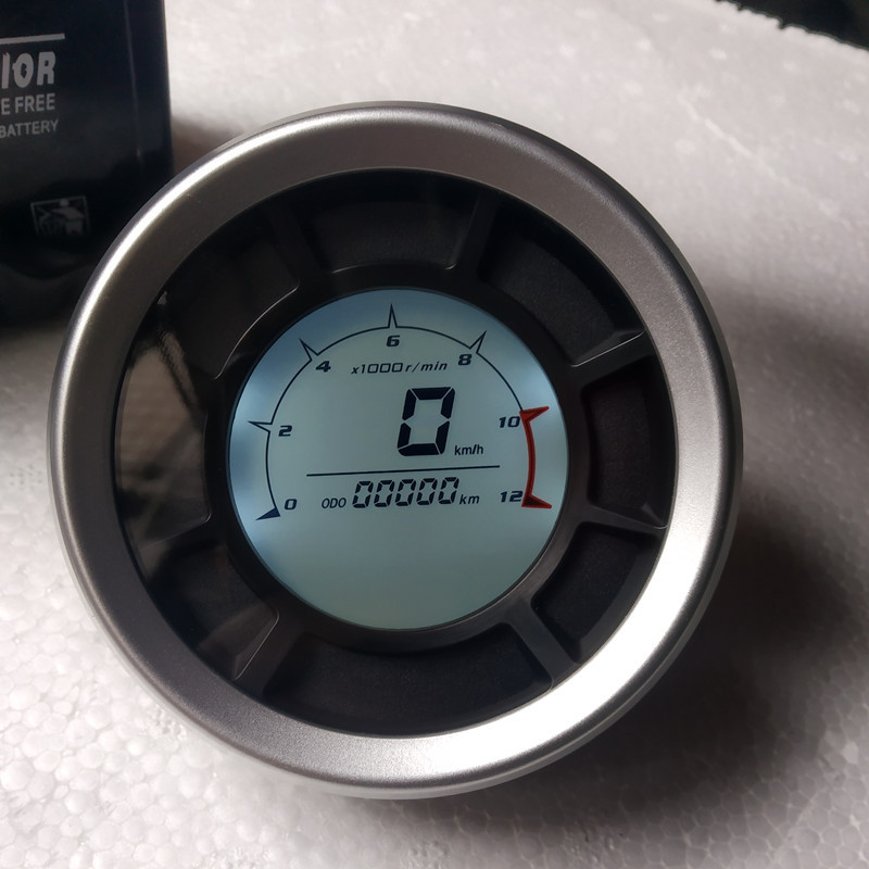 12000RPM 199km/h Univerzalni LCD Digitalni brzinomjer Odometar Tahometar Cilindri Mjenjač Mjerač prijeđenih kilometara Ducati Scrambler 15-18