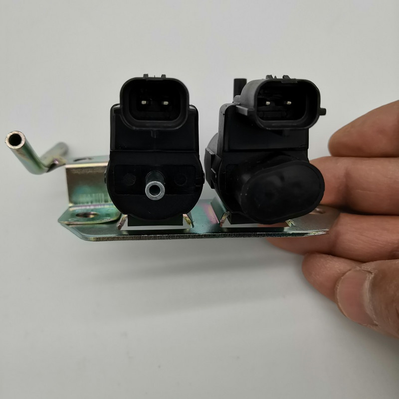 MR534632 sankabos valdymo solenoidinis vožtuvas, skirtas Mitsubishi K5T81273 Pasirinkite 4WD valdymo solenoidinį vožtuvą, skirtą Pajero Montero