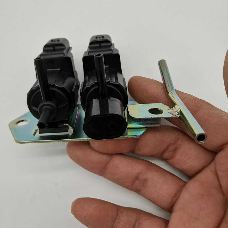 MR534632 sankabos valdymo solenoidinis vožtuvas, skirtas Mitsubishi K5T81273 Pasirinkite 4WD valdymo solenoidinį vožtuvą, skirtą Pajero Montero