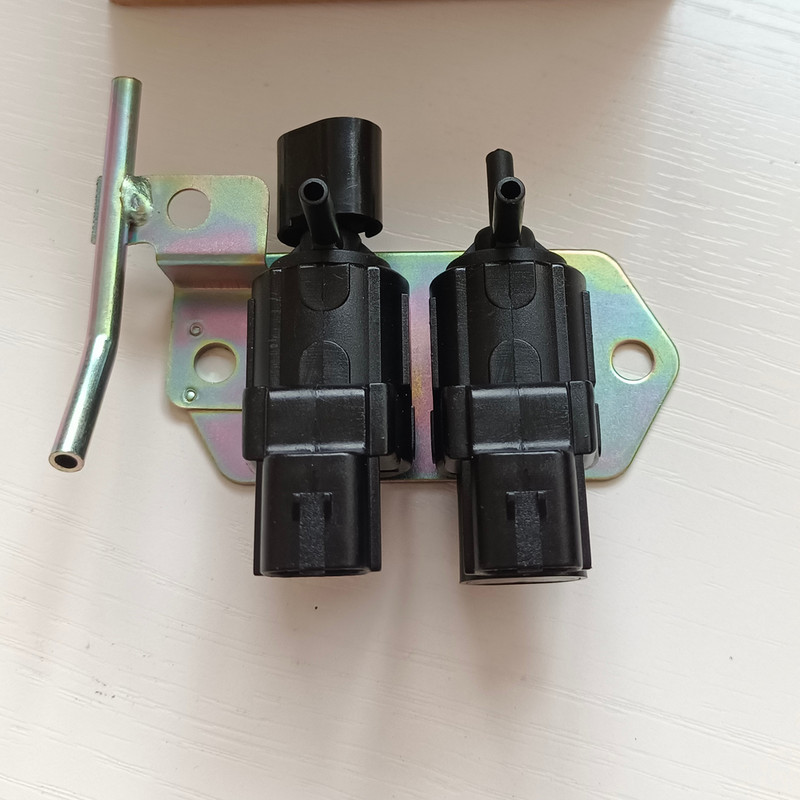 MR534632 sankabos valdymo solenoidinis vožtuvas, skirtas Mitsubishi K5T81273 Pasirinkite 4WD valdymo solenoidinį vožtuvą, skirtą Pajero Montero