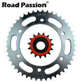 Sada ozubených kolies pre motocykel 15T vpredu a 45T vzadu, vhodná pre reťaz pohonu 428 pre YAMAHA XG250 Tricker XT250X Serrow 3C5 Japonsko JYM250 YBR250