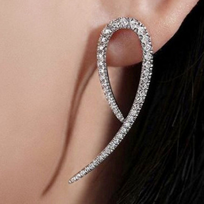 Cercei tip gheare de culoare argintiu Huitan cu cristal AAA CZ Piatră Design modern Accesorii versatile de modă Bijuterii pentru femei 2022