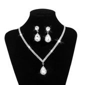 Picătură de apă pandantiv lung cu stras Colier și cercei placat cu argint cu cristal complet Set de bijuterii pentru nuntă elegant