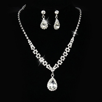 Picătură de apă pandantiv lung cu stras Colier și cercei placat cu argint cu cristal complet Set de bijuterii pentru nuntă elegant