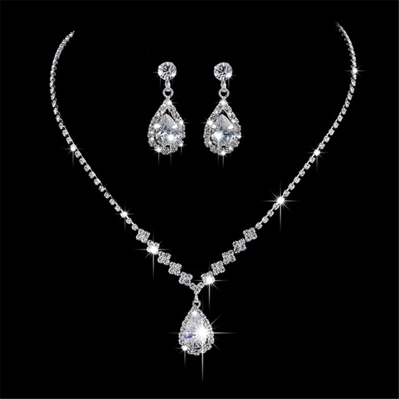 Picătură de apă pandantiv lung cu stras Colier și cercei placat cu argint cu cristal complet Set de bijuterii pentru nuntă elegant