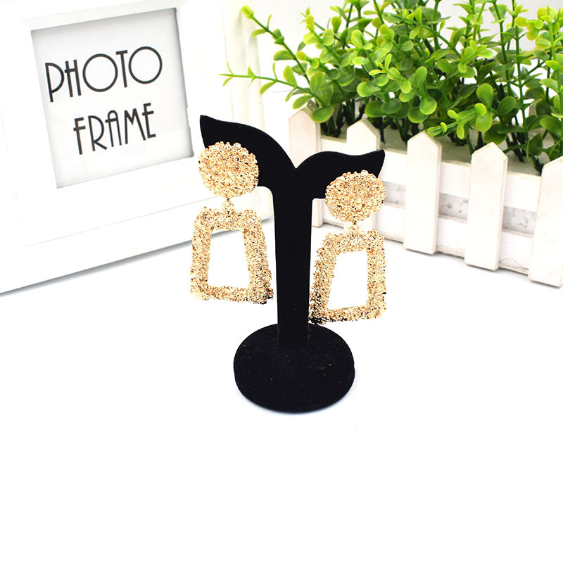 Vintage geomeetrilised kõrvarõngad naistele Statement kõrvarõngas ehted nikerdatud metallist kullavärvi kõrvarõngad moeehted trendikas kingitus