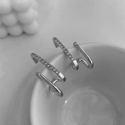 2022. Novi dizajn Nepravilne zlatne naušnice u obliku slova U za žene Modni nakit s korejskim kristalima Neobični dodaci Djevojke za zabave