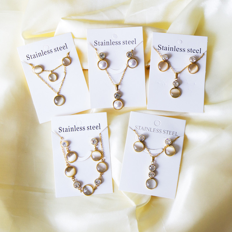 Koreai divat rozsdamentes acél fülbevaló medál nyaklánc szett gyöngy szett cirkónia ékszer készletek nőknek esküvői nagykereskedés