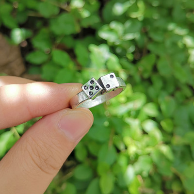 Lost Lady Eternal Snake Joker Poker Barb Wire Teddy Bear Black Happy Fack Love Banner Agy szívgyűrű