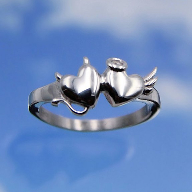 Lost Lady Eternal Snake Joker Poker Barb Wire Teddy Bear Black Happy Fack Love Banner Agy szívgyűrű